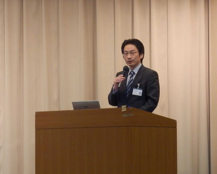 写真：村上参事官の講演
