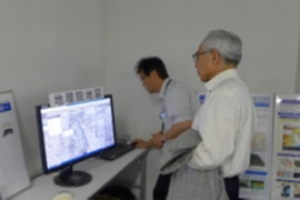 会場の様子（地理院地図）