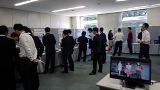 「関係機関を対象とした防災アプリの紹介デモ」会場の様子を写した写真