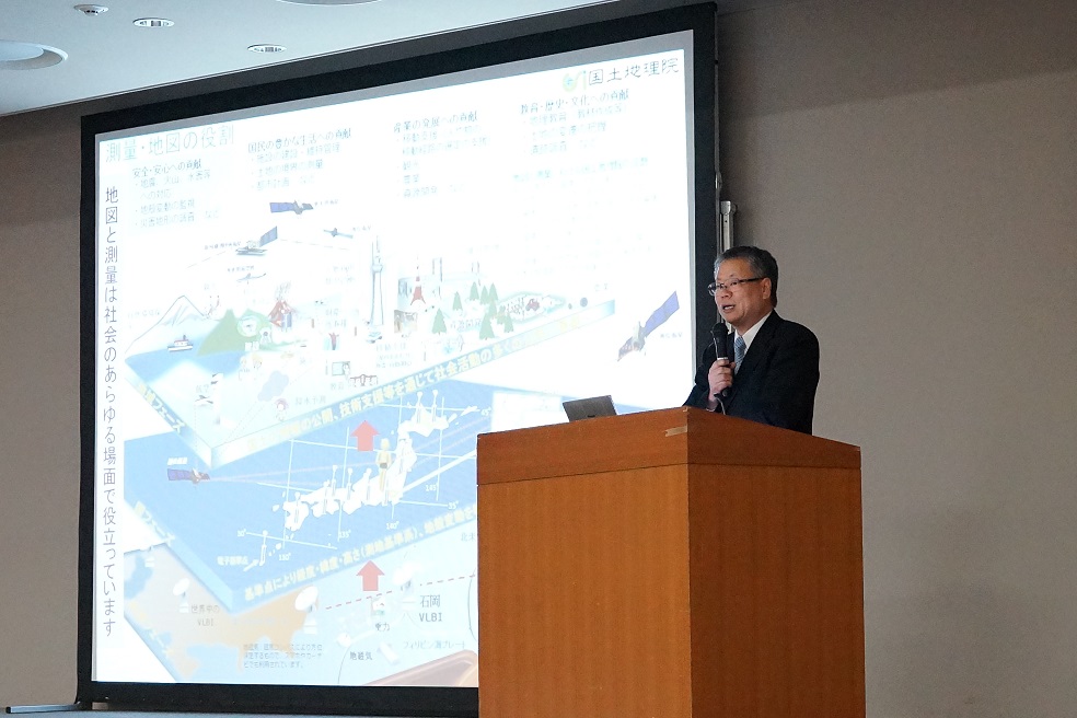 写真：越智院長の講演