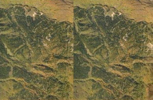 図7 狼沢地すべり周辺の空中写真(左右2図で実体視を行うイメージ)