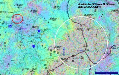 図4 地理院地図上に表示されたSAR干渉画像拡大版(ステップ2)