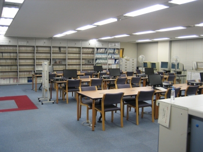 関東地方測量部閲覧室の写真