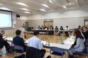 写真:会議の様子