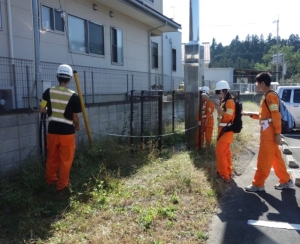 写真１：基準点の現況調査