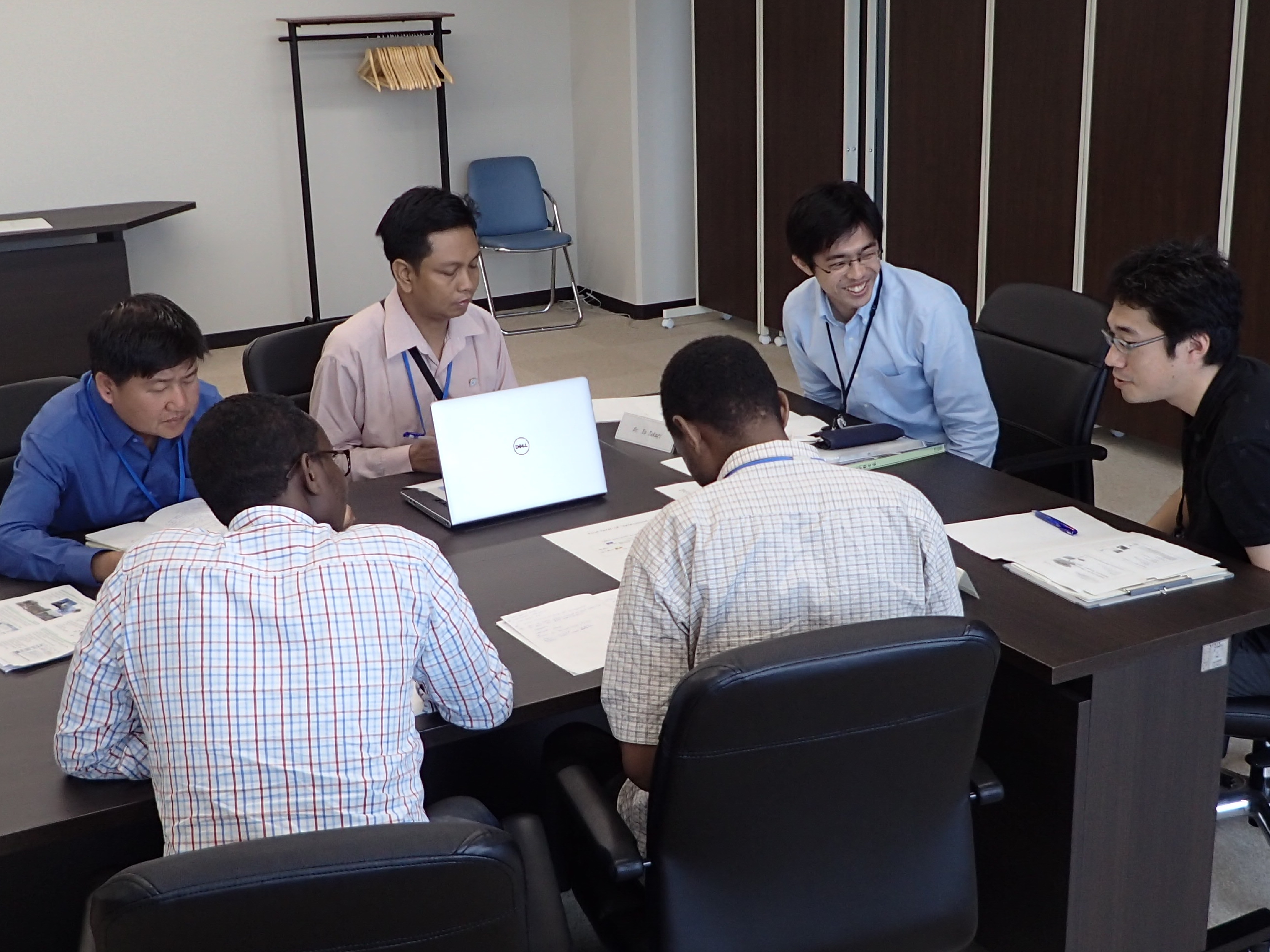 photo of group discussion