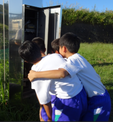 写真:電子基準点「福井小浜」見学の様子